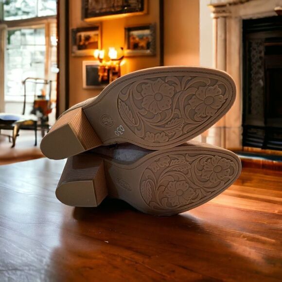 EuroSoft Womens Teren Bootie in Suede Brown Size 9 - Picture 5 of 7